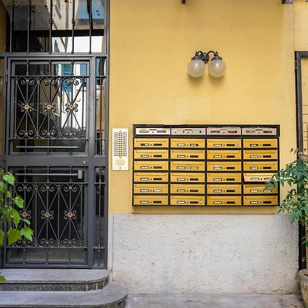 Elegant Suite In Milan Center Exterior photo